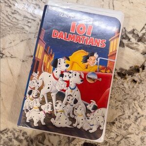 Disney 101 Dalmatians Illustrated Back Cover Clamshell Walt Disney Classic